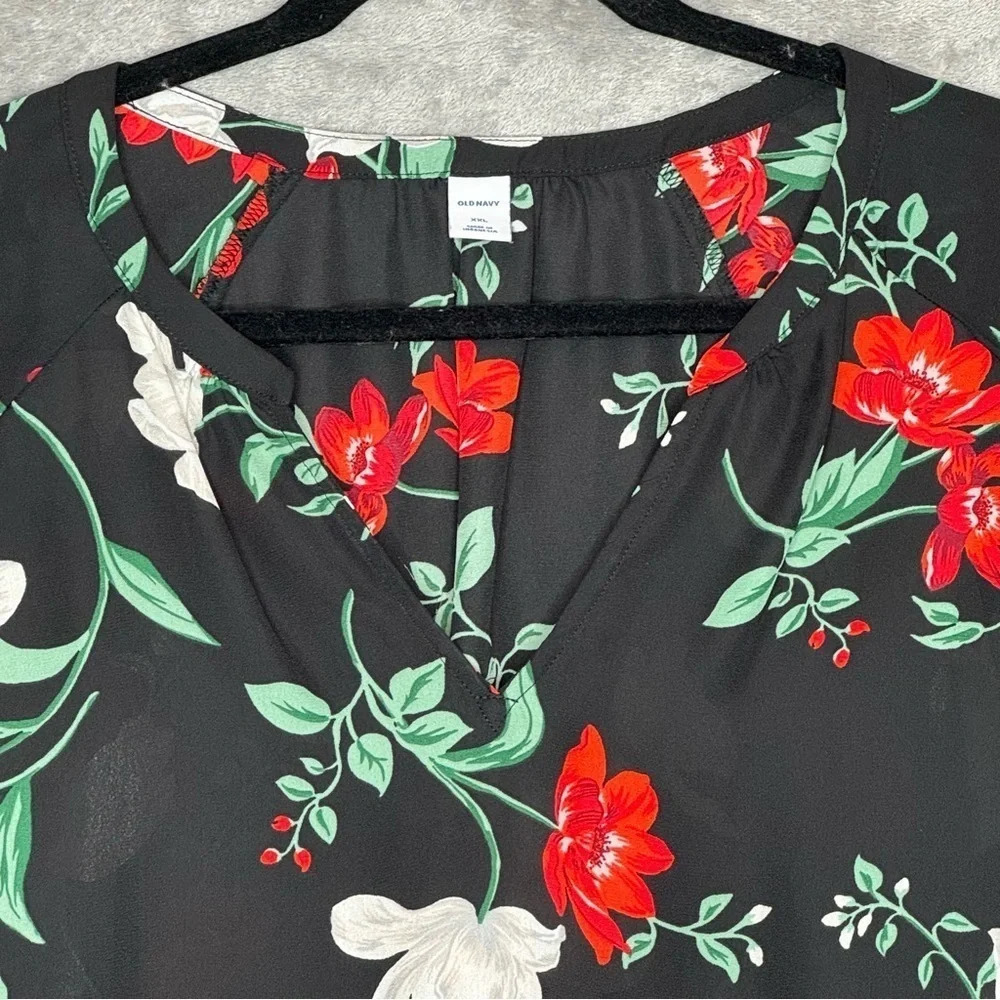 Old‎ Navy XXL 2X Shirt Top Black Floral Short Sleeve V Neck Casual Womens - Picture 3 of 6